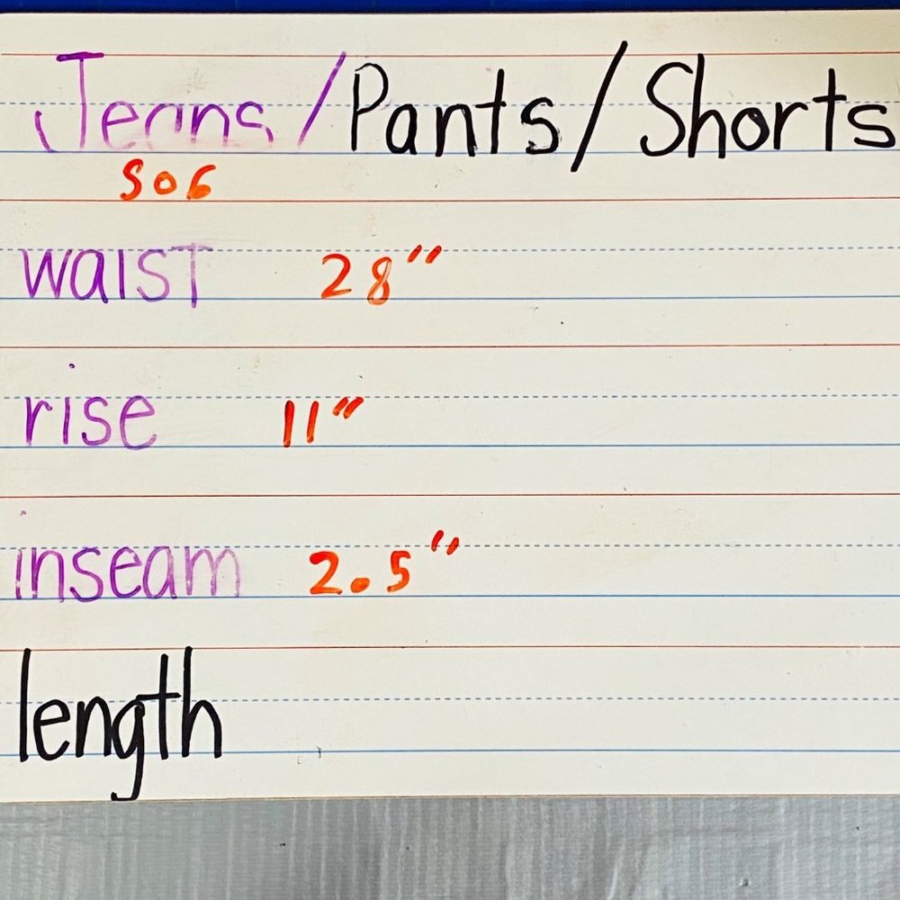 Tinseltown‎ Jean Shorts Junior Sz 5 Blue Distressed Denim Embroidered Butterfly - Picture 8 of 9